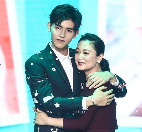 时常吃瓜博主,揭秘时常吃瓜博主的幕后故事